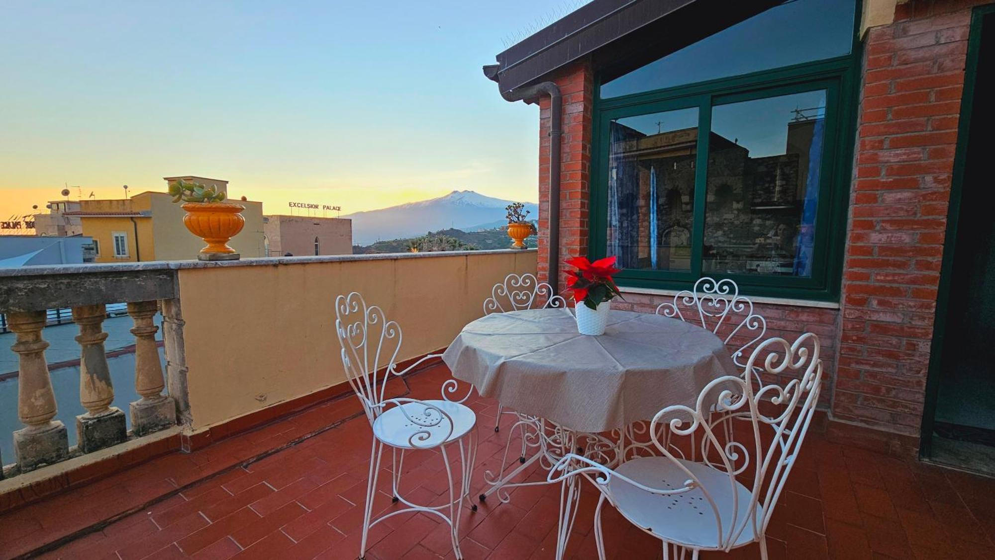 Casa Rando Mary'S House Daire Taormina Dış mekan fotoğraf